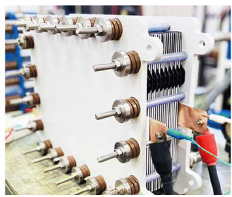 面向长时储能的液流电池储能技术: 发展、挑战及未来展望